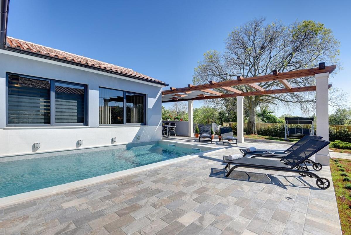 Villa Sunny Home 보드냔 외부 사진